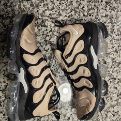 Nike Air VaporMax Plus 'Rattan'