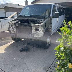 Parts Van Ford E150