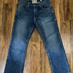 Ariats Straight Fit M5