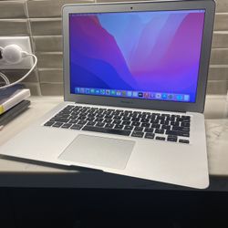 2015 MacBook Air 13-Inch