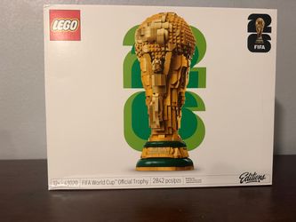 New Sealed LEGO Editions FIFA World Cup Official Trophy Building Set