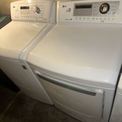  LG Washer & Dryer Gas Set $495.
