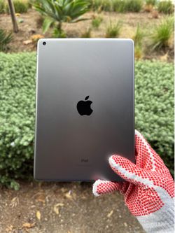 iPad 9th gen 64 Gb WiFi 98% Battery Health