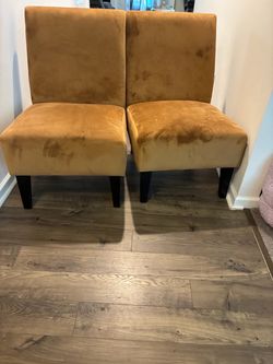 Accent Chairs - Set of 2