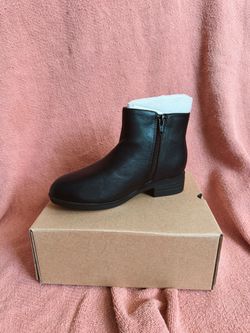 Children’s black boot