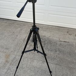 Precision Design PD-58PVTR 58” Photo/Video Tripod with Carrying Case