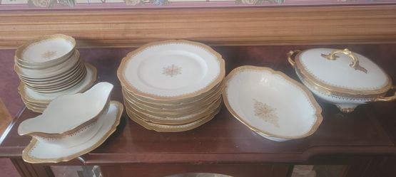 L Bernardaud & Co  Limoges  D & C France  Tableware