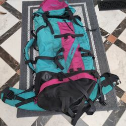 Vintage Camp Trails Sundance Large Capacity Backpacking Backpack.