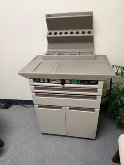Midmark 498 ENT Treatment Cabinet w/ Footswitch ++ 90805