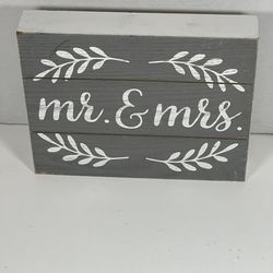 Mr. & Mrs. Small Table Decor Sign
