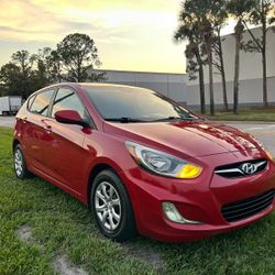 2012 HYUNDAI ACCENT