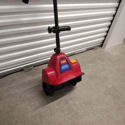 Toro Power Shovel