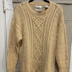 Woman’s Sweaters/Cardigans
