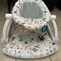 Baby sit up chair