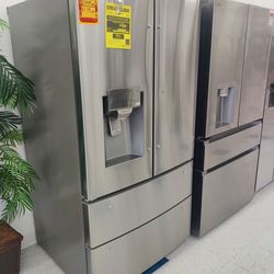 New 28 cu. ft. 4-Door French Door Smart Refrigerator with Ice and Water Dispenser in PrintProof S