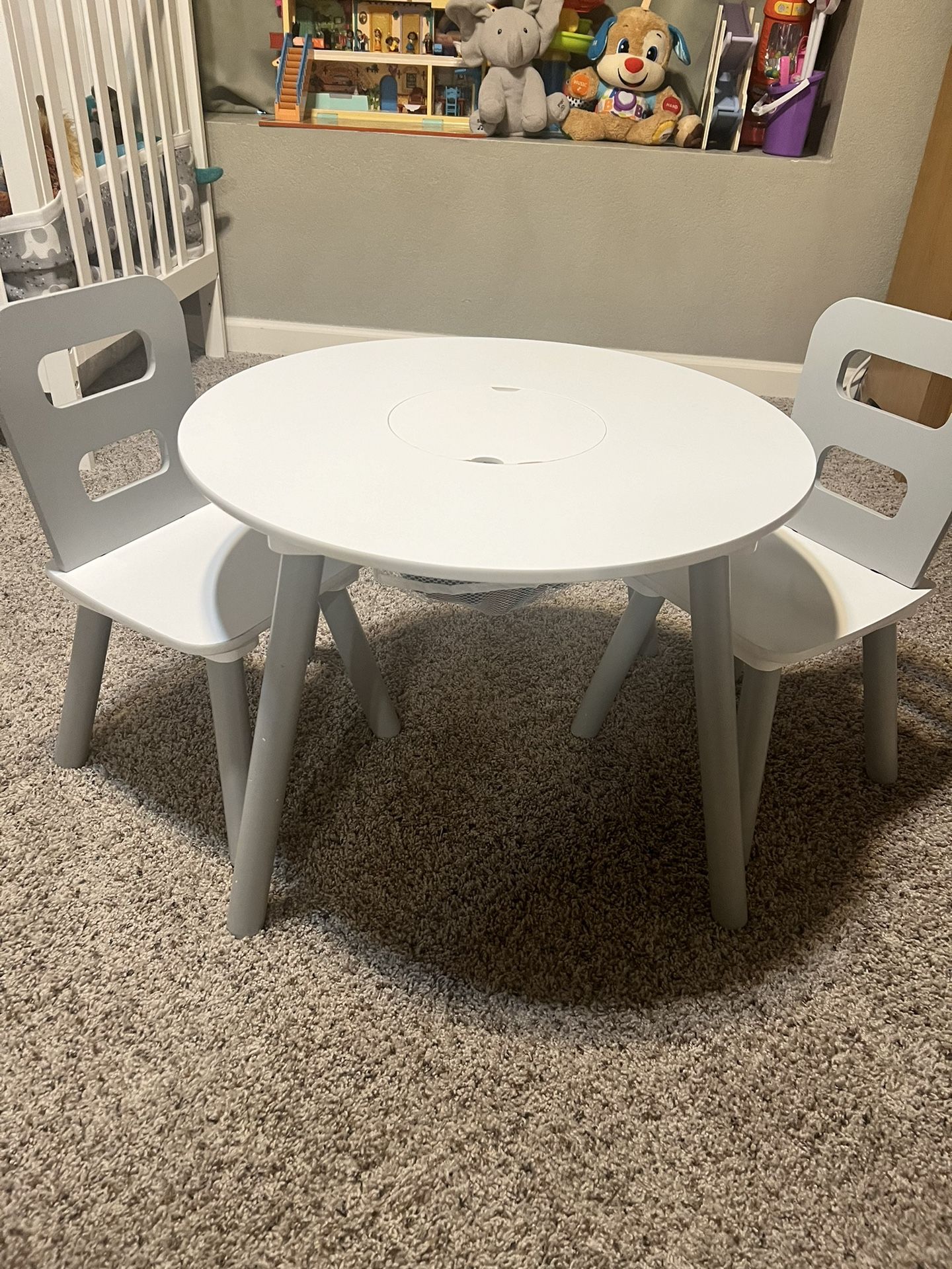 Kid’s Table & Chairs