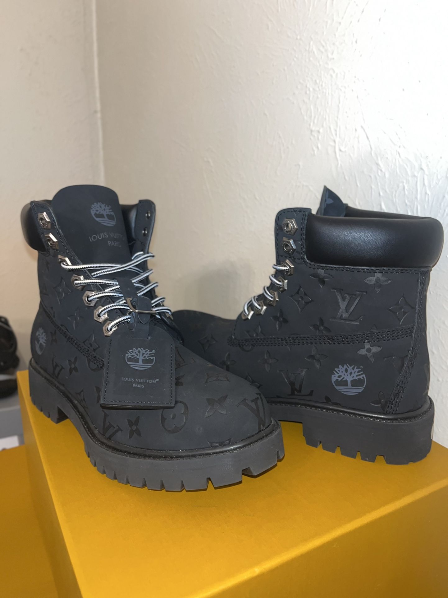 Lv Boots All Sizes
