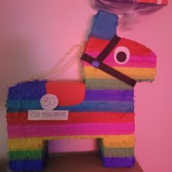 Piñata Navidad $30