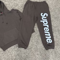 Supreme Pants 