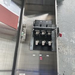 New GE Heavy Duty Safety Switch 400amp 240v 3 Phase 