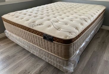 King organic cloud edition Europillow top 12inch mattress and Boxspring