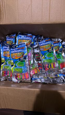 Water Balloons (111 water balloons in a minute)