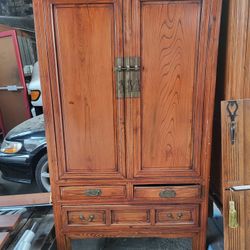 Antique Dresser Great Condition 