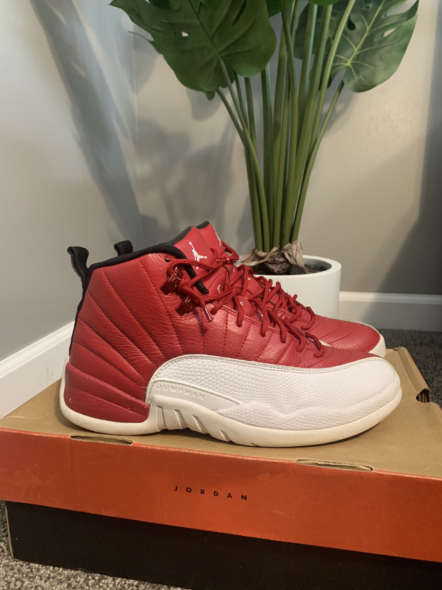 Jordan 12 ‘Gym Red’ Size 8. With Box