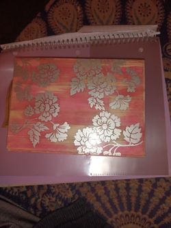 Pink And Whit Jewelry Box 