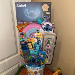 Stitch 🐰Easter basket