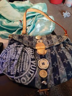 Authentic LV Limited Edition Blue Denim Mini Pleaty Raye Customized Bag for  Sale in Los Angeles, CA - OfferUp