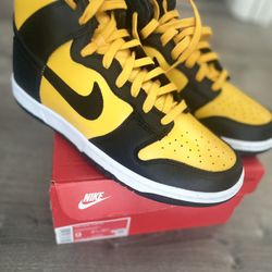 Men Dunks Size 9 New Never Worn