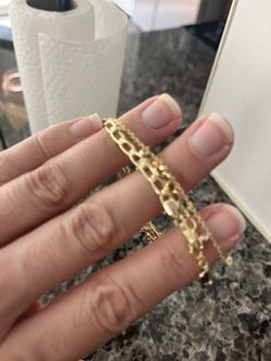 Kendra Scott Gold bracelets