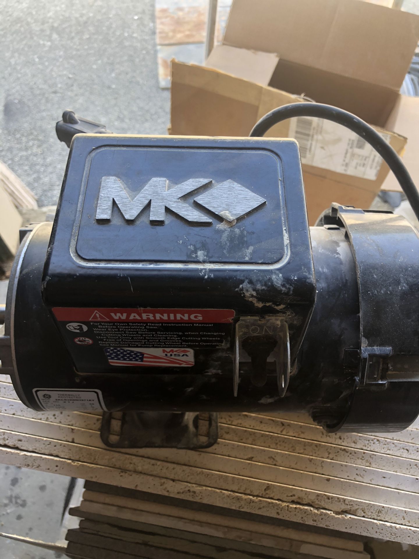 Tile cutter motor