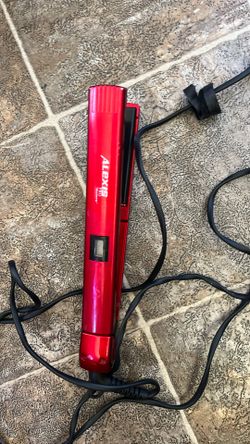 Alexis Hair Straightener