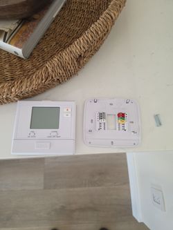 PRO1 T701 Single Stage Non-Programmable Wall Thermostat for 1 Heat/1 Cool Conventional Systems, Conventional Digital Thermostat for Home
