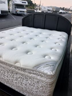 CAL KING BED FRAME WITH BOX AND MATTRESS