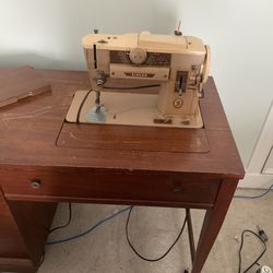 1958 Singer Sewing Machine 401 In Cabinet