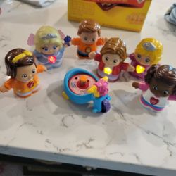 VTECH (6) CHARACTERS AND 1 BIKE  SEE DESCRIPTION 