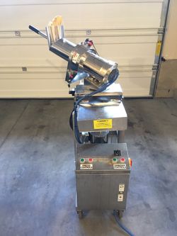Juice Rite FS 12 Cold Press Juicer for Sale in Renton WA OfferUp