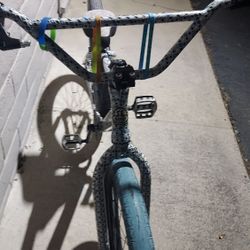 Checkered Blocks Flyer 26 Inch