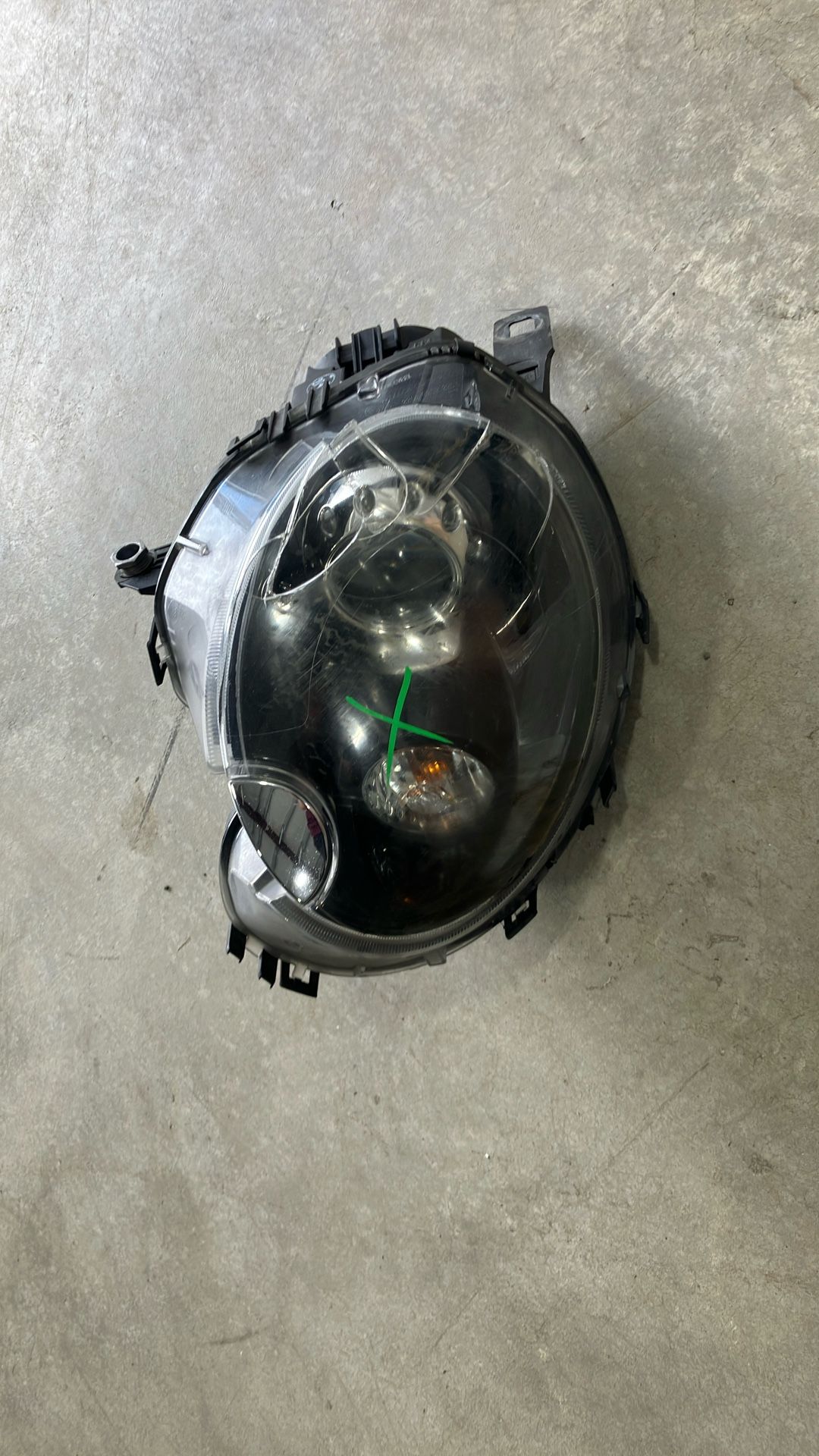 Mini Cooper Headlight Left Side For Parts