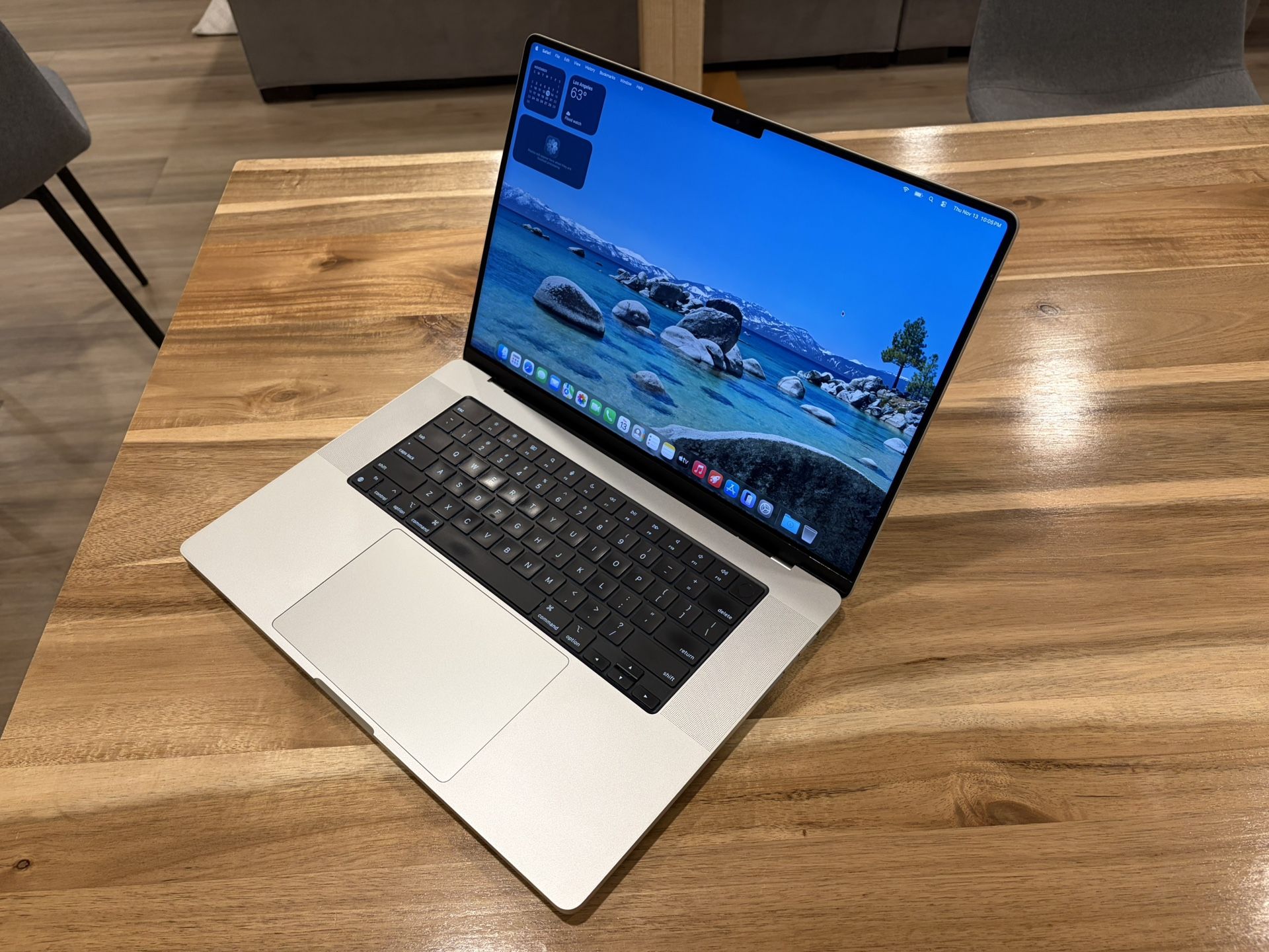 16” 2023 MacBook Pro M2 Pro 32GB 1 TB
