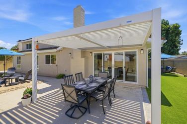 Patio table and 6 chairs