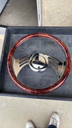 Billet wood grain steering wheel