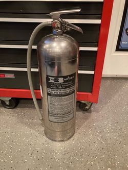 Fire Extinguisher Working Water Filled Air Pressurized Badger