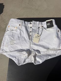 NWT Levi’s 501 cut offs