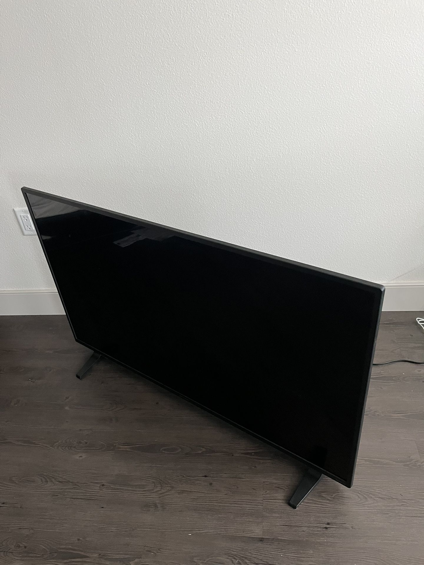 50 Inch Sharp SMART TV 