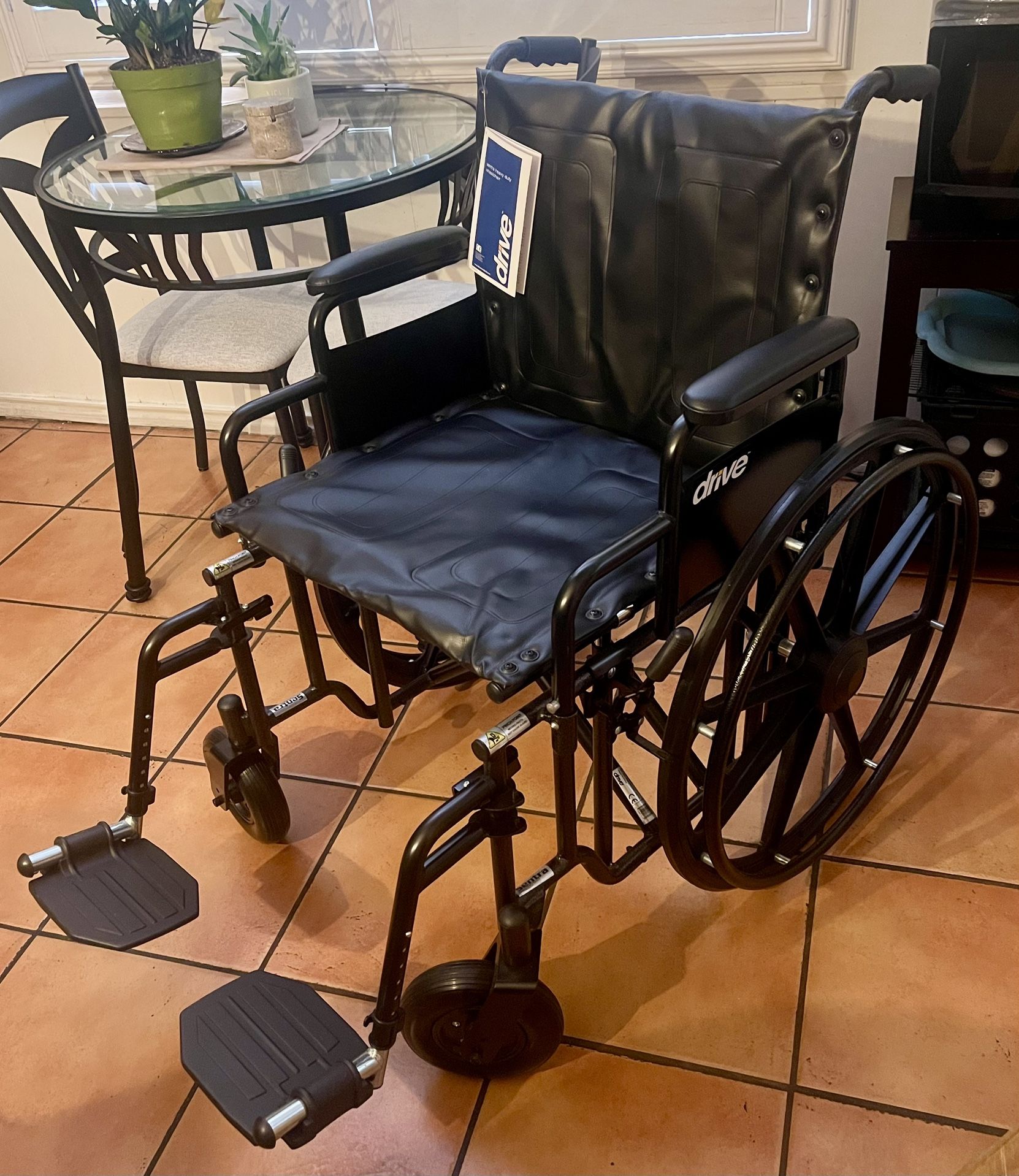 Sentra Heavy Duty Wheelchair - New