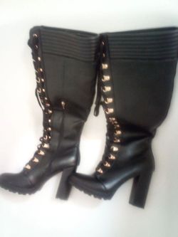 Size 9 Leather Boots